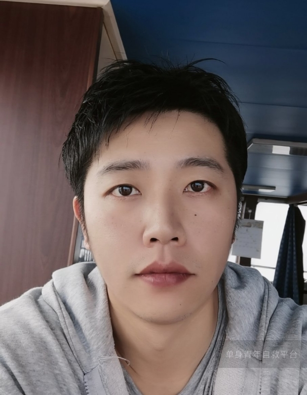 不太帅的男人的第一张照片--残疾人相亲网