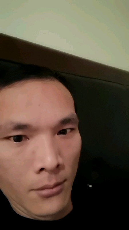 只影向谁去的第三张照片--残疾人相亲网