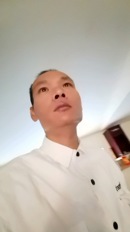 只影向谁去的第五张照片--残疾人相亲网