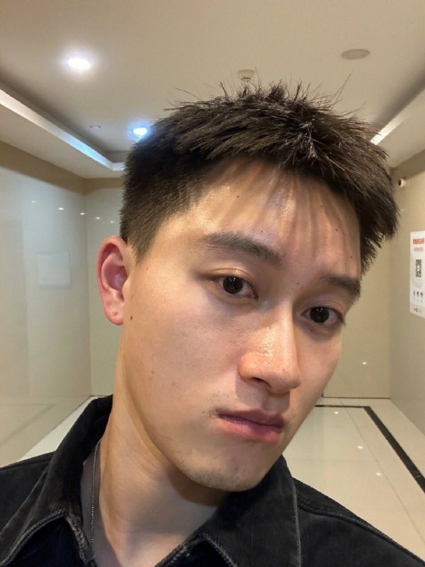 月光之下的第一张照片--残疾人相亲网