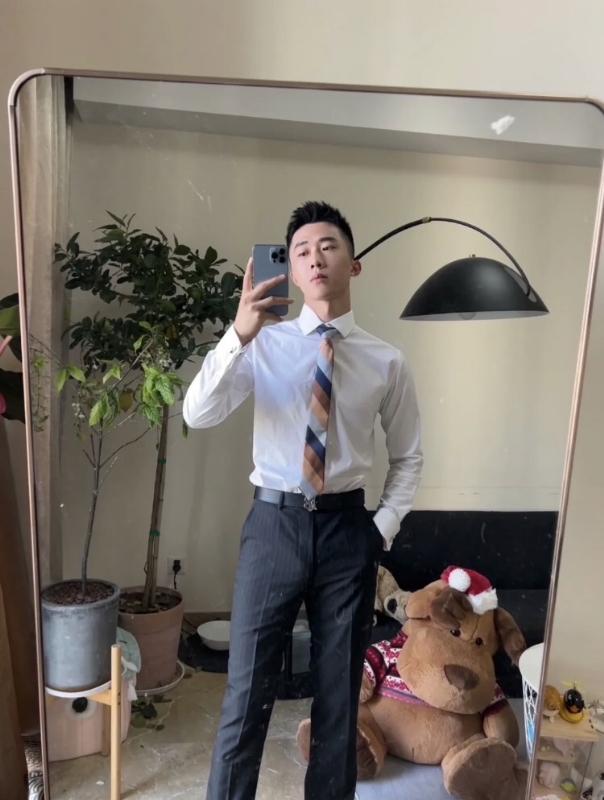 张浩的第一张照片--残疾人相亲网