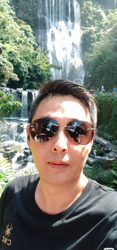 小小帅哥的第一张照片--残疾人相亲网