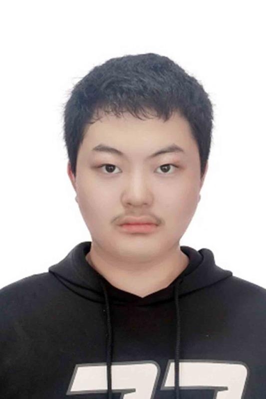 爱笑的男孩的第一张照片--残疾人相亲网