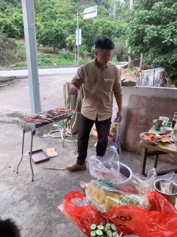 你黑我哟的第一张照片--残疾人相亲网