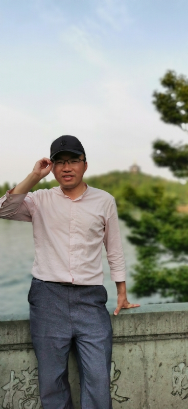 大叔有点忙的第三张照片--残疾人相亲网