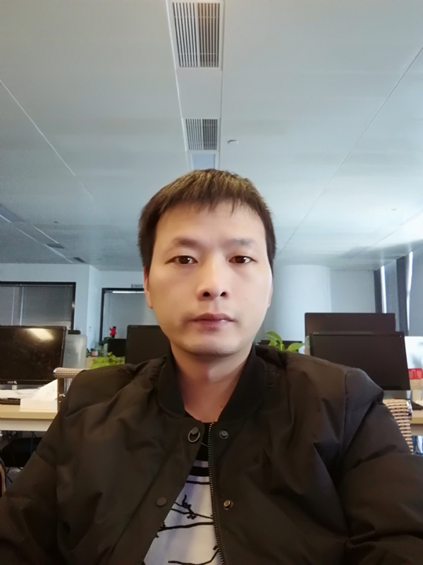 刘堃的第一张照片--残疾人相亲网