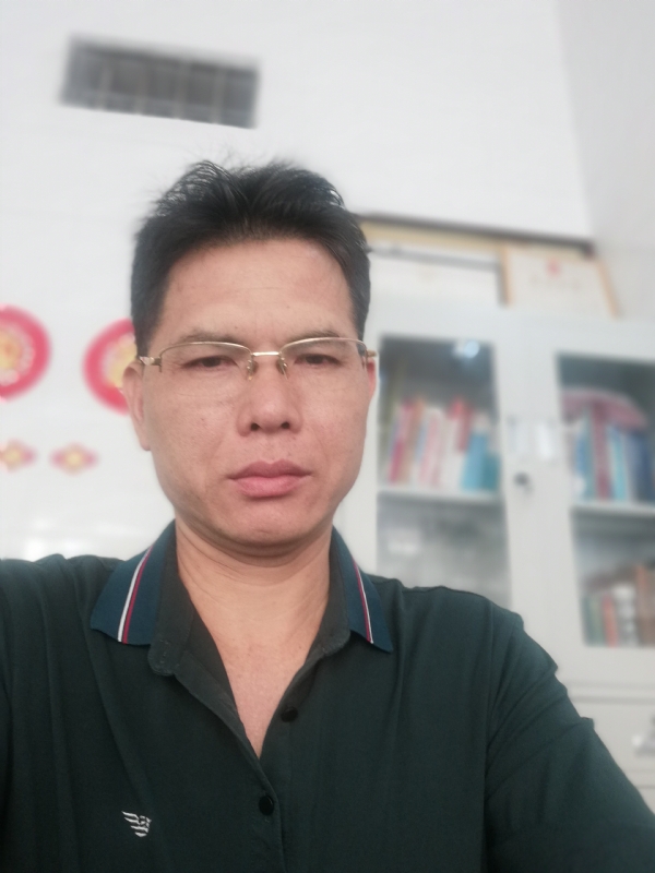 后视镜的第一张照片--残疾人相亲网