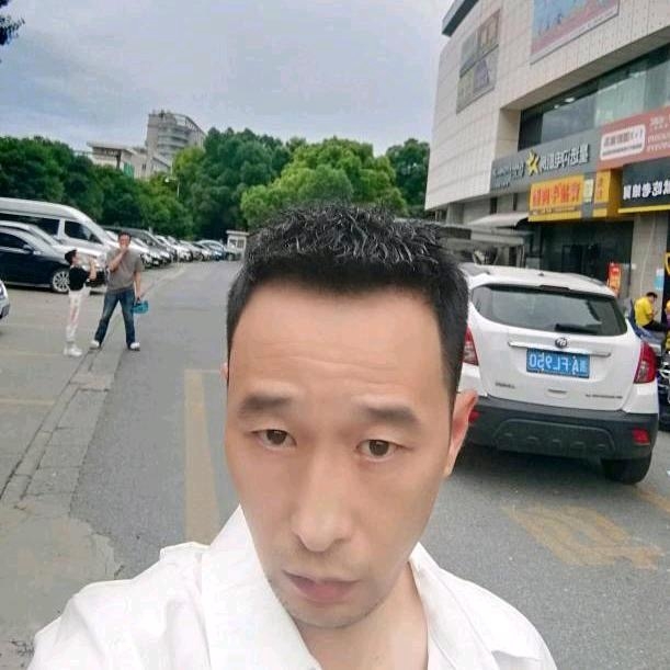 小林的第三张照片--残疾人相亲网