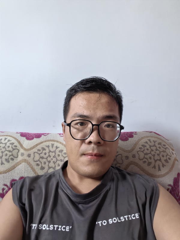 卫TF的第四张照片--残疾人相亲网