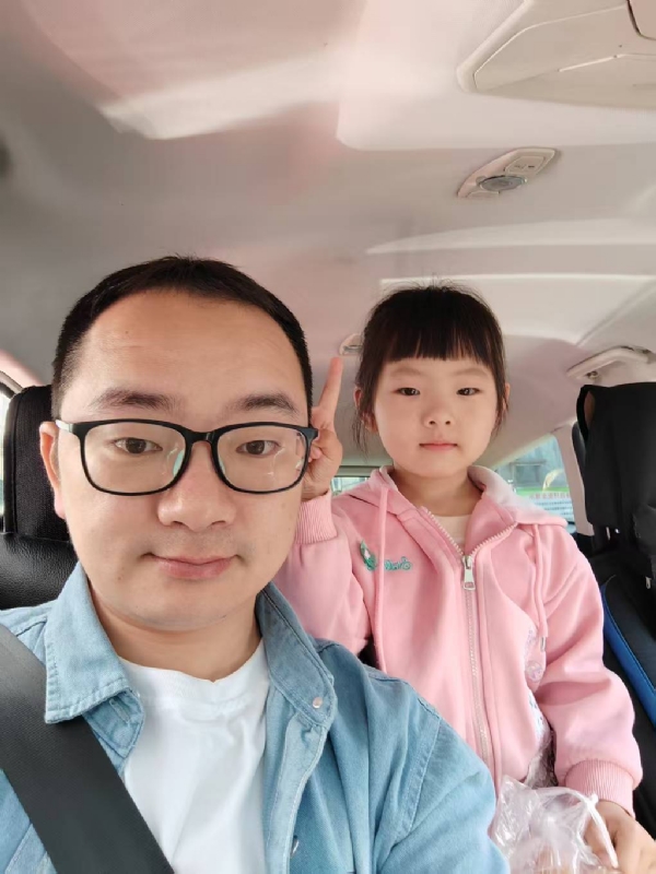 知天晓的第一张照片--残疾人相亲网