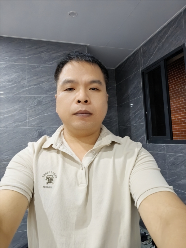 刘两水的第一张照片--残疾人相亲网