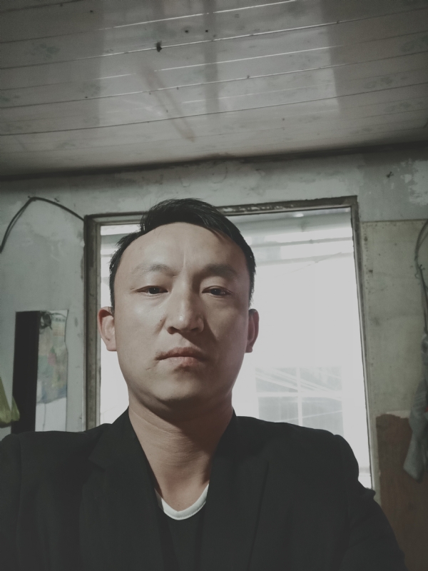 放弃爱你的第一张照片--残疾人相亲网