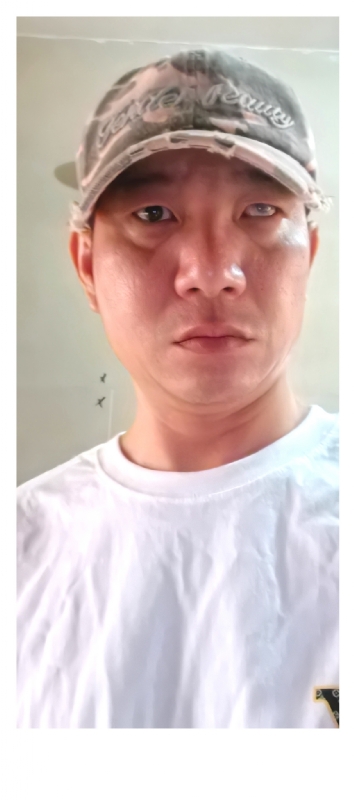 小心做人的第三张照片--残疾人相亲网