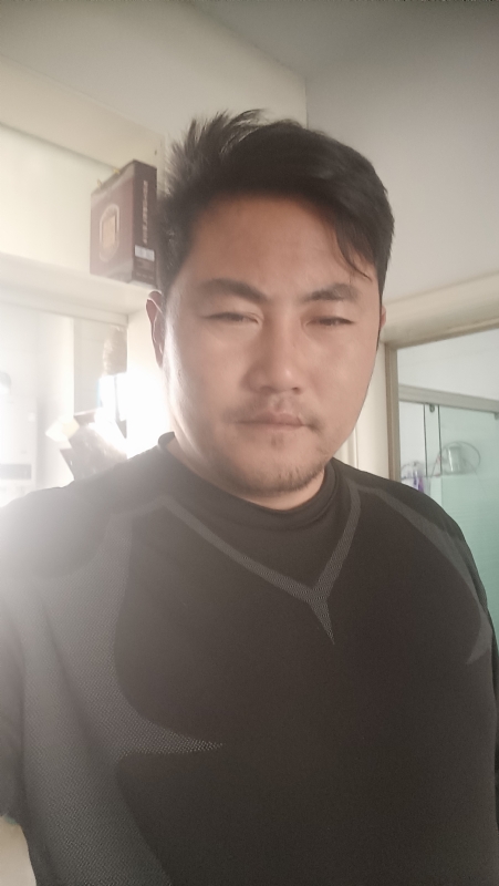 冲出亚马逊的第一张照片--残疾人相亲网